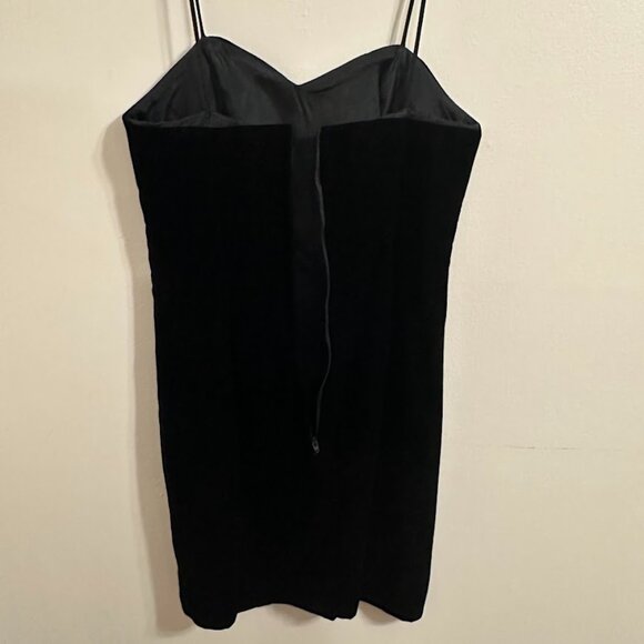 Vintage Black Velvet Slip Dress Made in USA Size M Cocktail Spaghetti Strap LBD - Picture 5 of 14